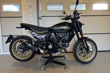 Full Throttle! Nowy kolor ! Zamów już dziś - Ducati Kraków